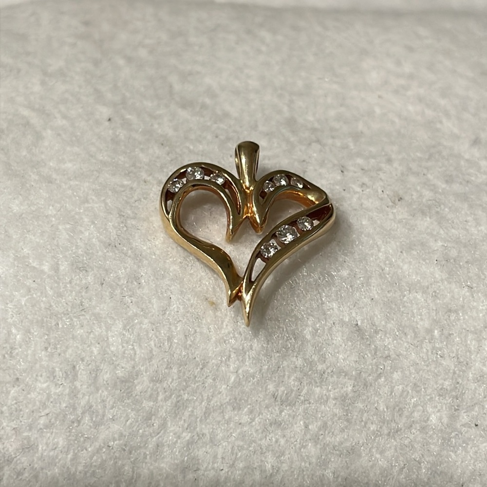 14K Yellow Gold Genuine Diamonds Channel Set Open Heart Pendant❤️